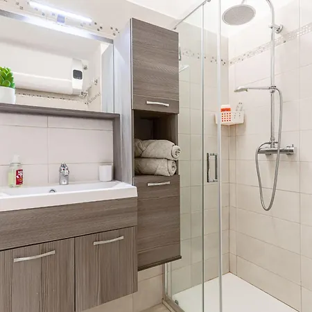 Le Diplomate By Interhome Menton