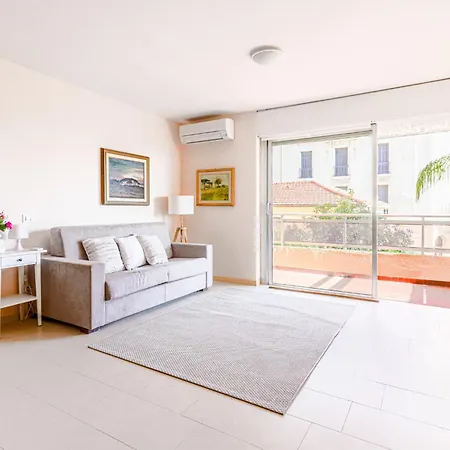 Le Diplomate By Interhome דירה מנטון